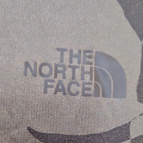 The North Face Black and Tan Long Sleeve Camo Shirt - Picture 2 of 7
